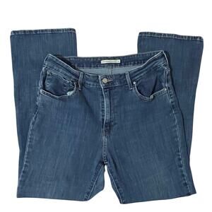 Levi's (32) 725 High Rise Bootcut Jeans - Leg Lengthening Silhouette Slim Hip